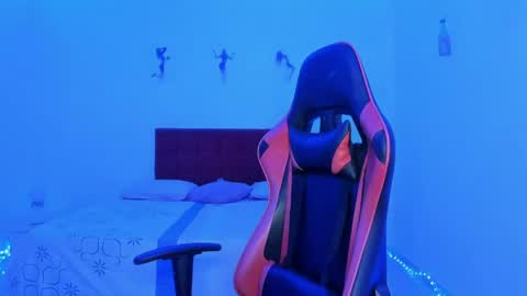 sweet_coral_ online show from 04/16/26, 08:26