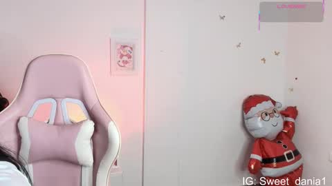 sweet_dania_ online show from 02/02/26, 02:10
