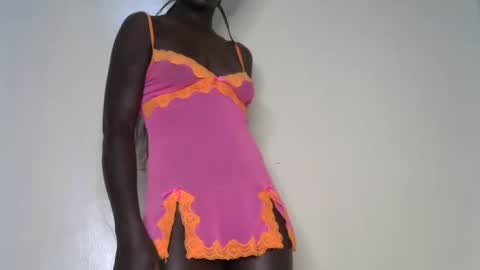 Snapshot of sweet_diva19 chatting on 03/06/25, 09:25 sweet_diva19 online show from 03/06/25, 09:25