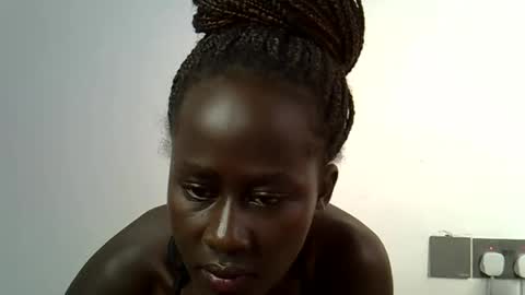 Snapshot of sweet_diva19 chatting on 09/18/25, 09:00 sweet_diva19 online show from 09/18/25, 09:00