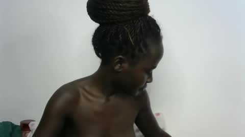 Snapshot of sweet_diva19 chatting on 10/30/25, 09:04 sweet_diva19 online show from 10/30/25, 09:04