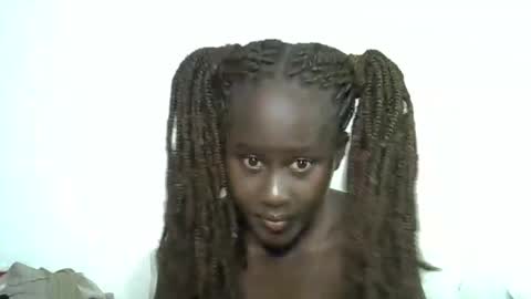 sweet_diva19 online show from 03/22/26, 09:56