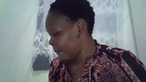 sweet_dori33 online show from 04/06/26, 10:54