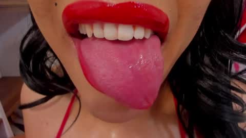 sweet_eliizabeth online show from 04/06/26, 12:06