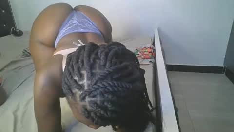 sweet_ella6 online show from 04/02/26, 01:53