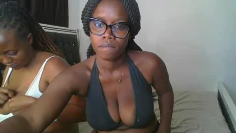 sweet_ella6 online show from 04/04/26, 02:14