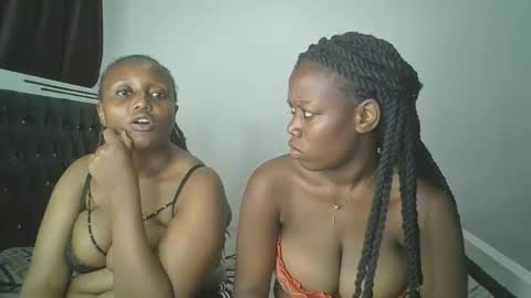 sweet_ella6 online show from 04/06/26, 02:31