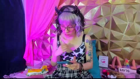  emmili  online show from 12/30/24, 03:24