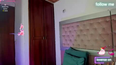  emmili  online show from 03/17/26, 12:08