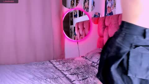 Snapshot of sweet_falon chatting on 10/20/25, 12:55 Sweet Fhalon online show from 10/20/25, 12:55