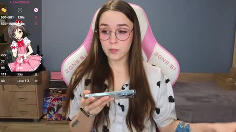 Alice online show from 01/06/25, 03:20