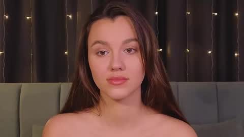 Im Mia.LOVELY PATTERNS 100  120  160  200 my toy buzzes from 2 tip online show from 01/12/25, 04:29