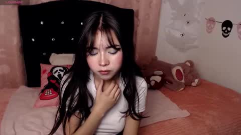 Snapshot of sweet_hannaah chatting on 11/04/25, 09:19 Hannah online show from 11/04/25, 09:19