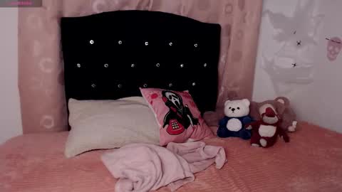 Snapshot of sweet_hannaah chatting on 11/07/25, 09:42 Hannah online show from 11/07/25, 09:42