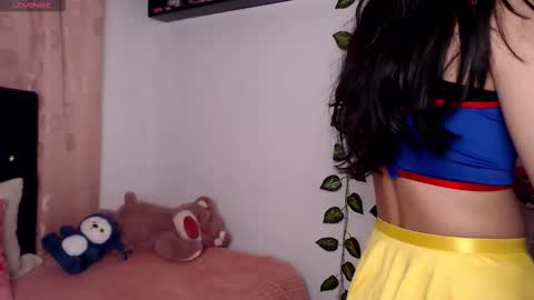 Snapshot of sweet_hannaah chatting on 11/17/25, 09:48 Hannah online show from 11/17/25, 09:48