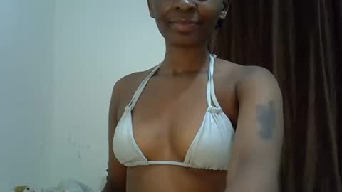 sweet_jovial online show from 11/03/25, 07:37