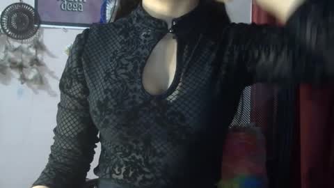 sweet_kanchi online show from 02/07/25, 11:23