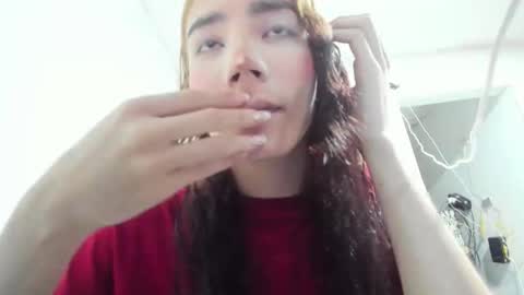 Snapshot of sweet_kitty_777 chatting on 04/22/26, 02:58 sweet_kitty_777 online show from 04/22/26, 02:58