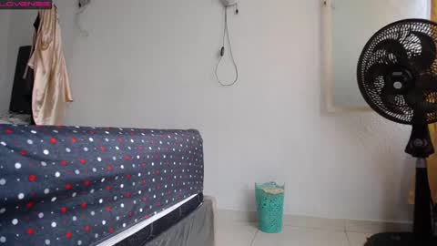 Lady online show from 01/05/25, 04:16