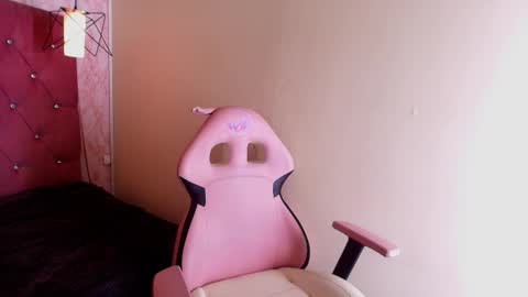 Camila online show from 09/16/25, 11:11