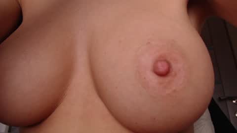 Jen online show from 11/11/25, 07:41