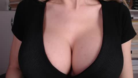 Jen online show from 05/29/26, 07:28