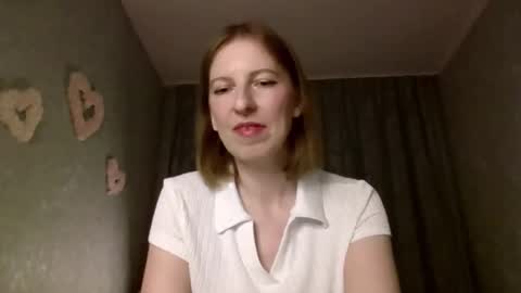 sweet_lilbunny online show from 11/14/25, 03:11