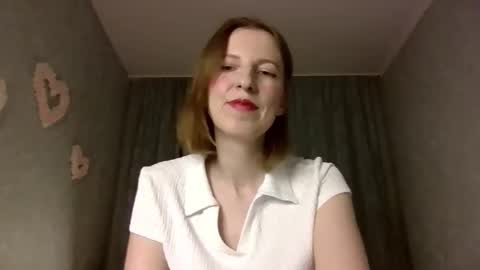 sweet_lilbunny online show from 11/24/25, 03:34