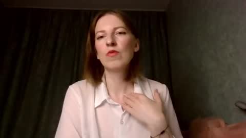 sweet_lilbunny online show from 11/29/25, 03:04