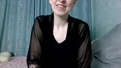 sweet_lilbunny online show from 04/02/26, 04:26