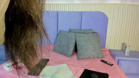 sweet_loove26 online show from 06/24/26, 03:49