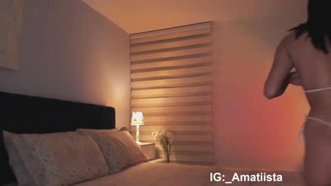 Snapshot of sweet_mara_cat chatting on 12/12/24, 01:43 Mor online show from 12/12/24, 01:43