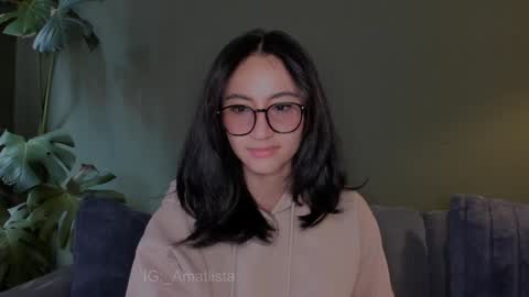 Snapshot of sweet_mara_cat chatting on 01/31/25, 04:48 Mor online show from 01/31/25, 04:48