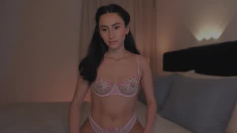 Snapshot of sweet_mara_cat chatting on 12/14/25, 11:09 Mor online show from 12/14/25, 11:09