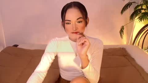 Snapshot of sweet_marry143 chatting on 06/26/26, 12:37 marry online show from 06/26/26, 12:37