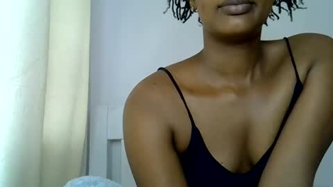 Linda online show from 06/25/26, 06:29