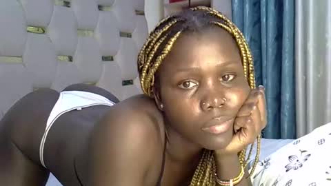 sweet_melodiyy online show from 04/12/26, 06:35