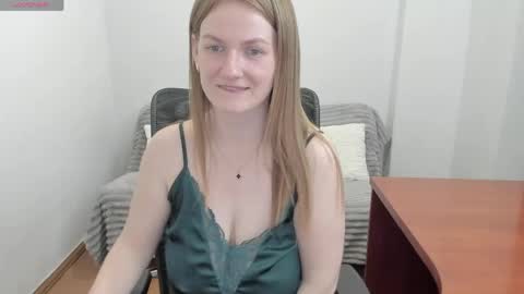 Mila online show from 05/05/26, 06:16