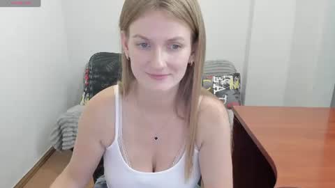 Snapshot of sweet_melody_of_ur_heart chatting on 07/26/26, 03:52 Mila online show from 07/26/26, 03:52