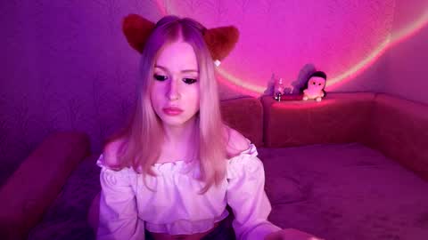 sweet_mol1y online show from 10/30/25, 03:19