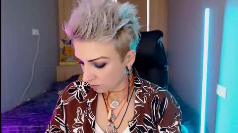 sweet_n_strong online show from 02/07/26, 12:20