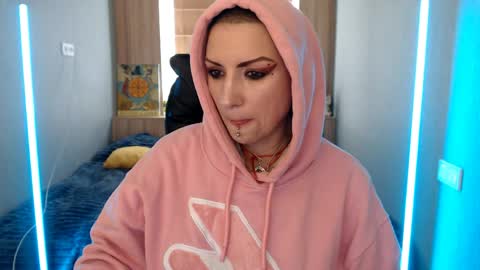 sweet_n_strong online show from 04/25/26, 11:02