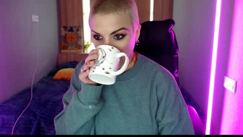 sweet_n_strong online show from 05/11/26, 11:38