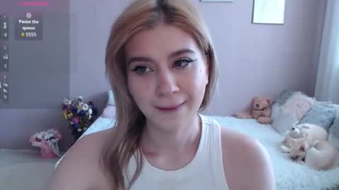 sweet_nicole_333 online show from 09/13/25, 09:09