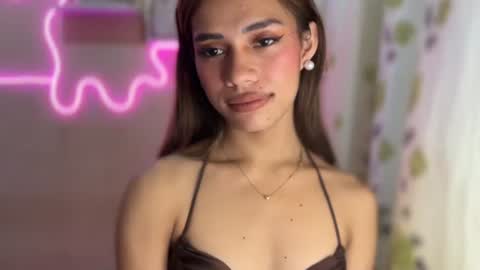 Snapshot of sweet_nikki03 chatting on 09/24/25, 09:29 sweet_nikki03 online show from 09/24/25, 09:29