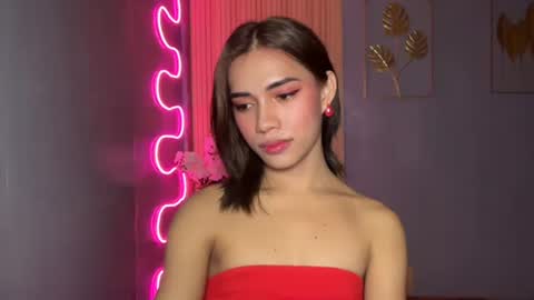 sweet_nikki03 online show from 04/16/26, 06:19