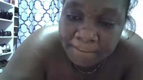 sweet_passion89 online show from 12/18/25, 03:29