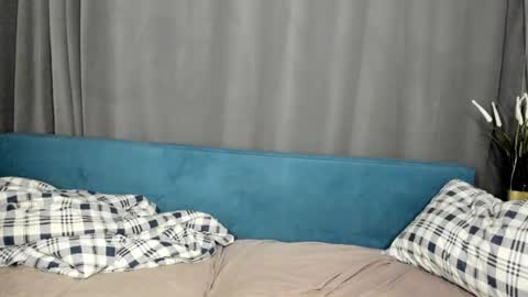 Snapshot of sweet_peach__ chatting on 09/14/25, 11:04 kira online show from 09/14/25, 11:04