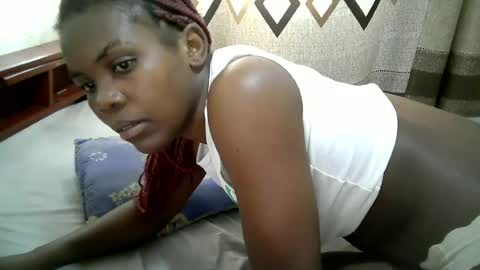 Snapshot of sweet_pie01 chatting on 06/18/26, 09:25 pricky online show from 06/18/26, 09:25