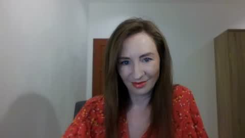 Snapshot of sweet_poeme chatting on 07/06/26, 12:13 sweet_poeme online show from 07/06/26, 12:13